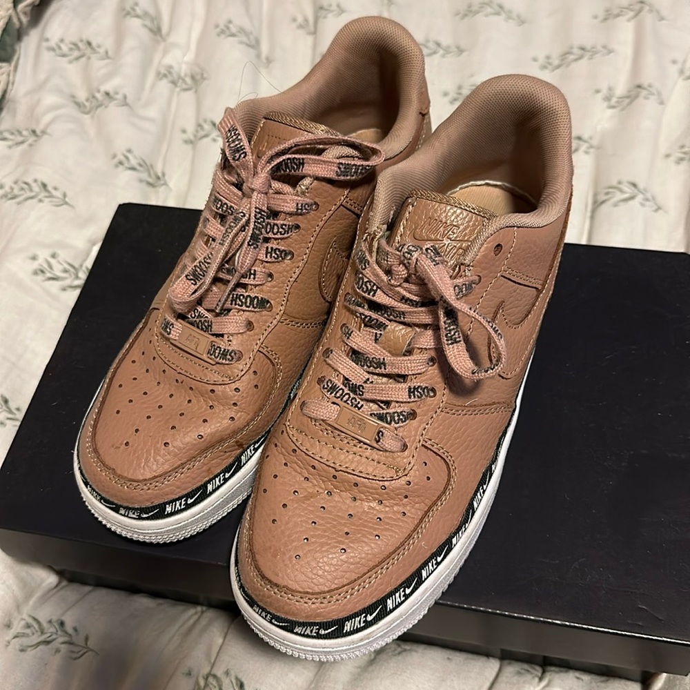 Nike Air Force 1